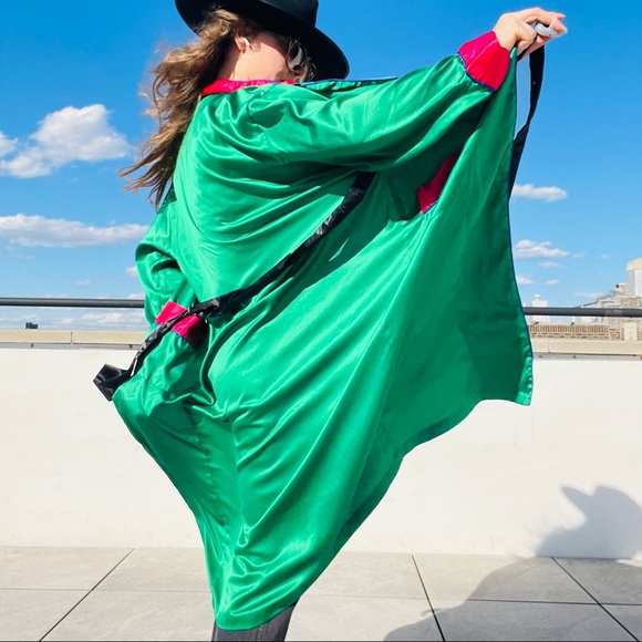 Vintage Victoria’s Secret Satin Silk Emerald Green Acid Pink Colorblack Robe - Picture 15 of 16